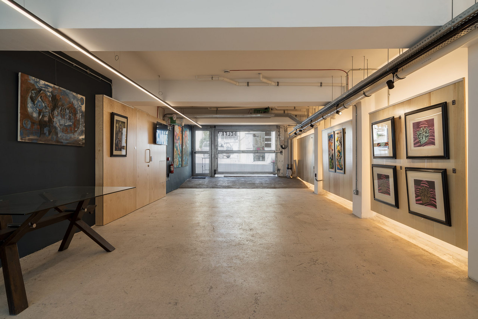 2B Gallery – Studio Moda
